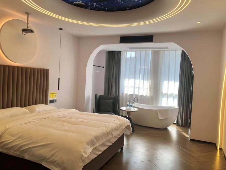 君臨國際（青和購物中心）法拍房A、B棟1619號