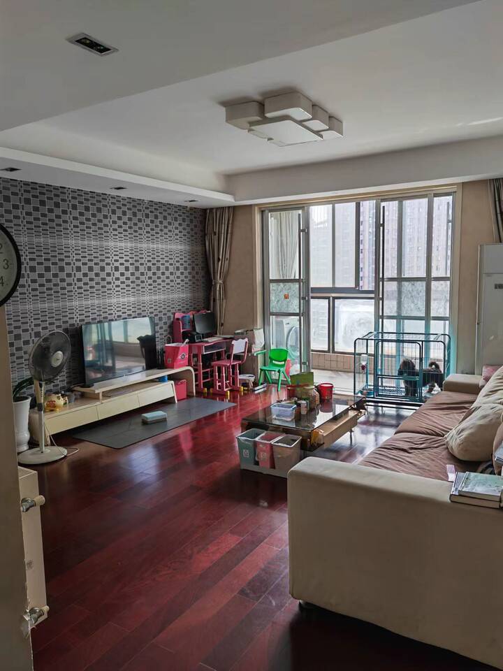 湘江世紀城攬江苑法拍房11棟2004房（雙學(xué)區(qū)）