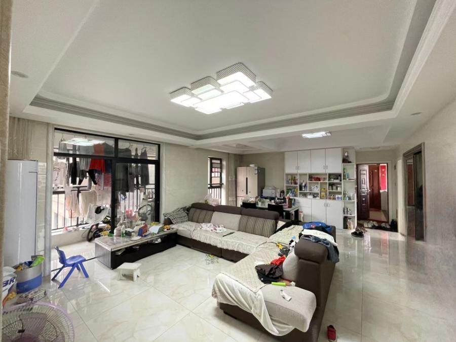 金澤園小區(qū)法拍房二期2、3棟608室