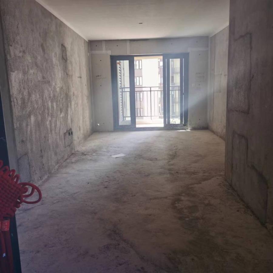 （雙學(xué)區(qū)）金輝優(yōu)步學(xué)府（金輝星語學(xué)府）法拍房2棟201號房