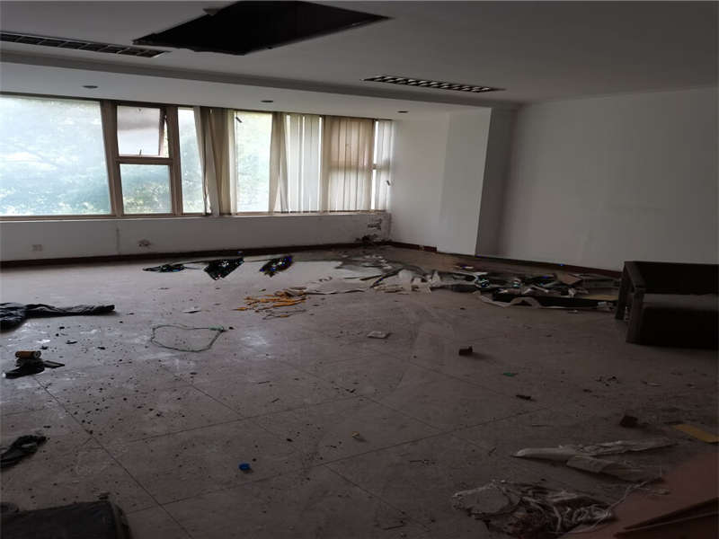 梓園路428號法拍房1棟303房，304房，305房