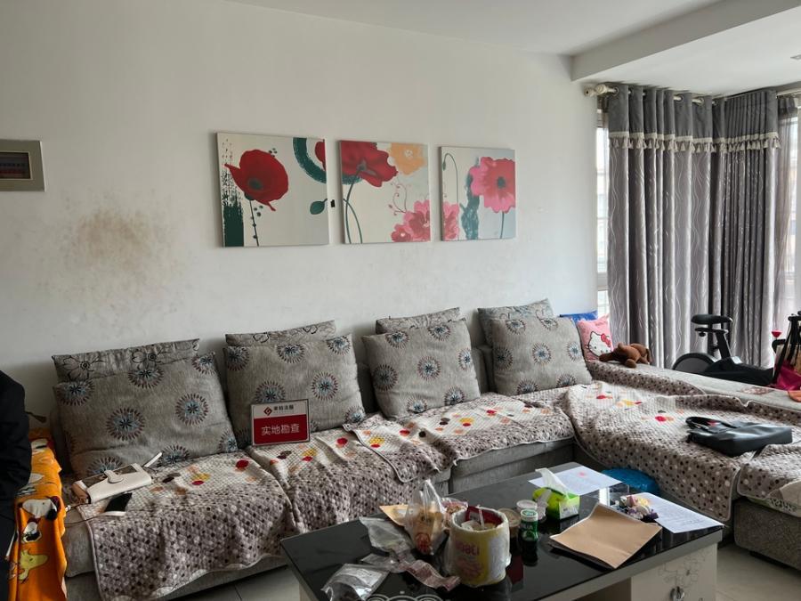 鑫天山城明珠法拍房2棟1707、1708室