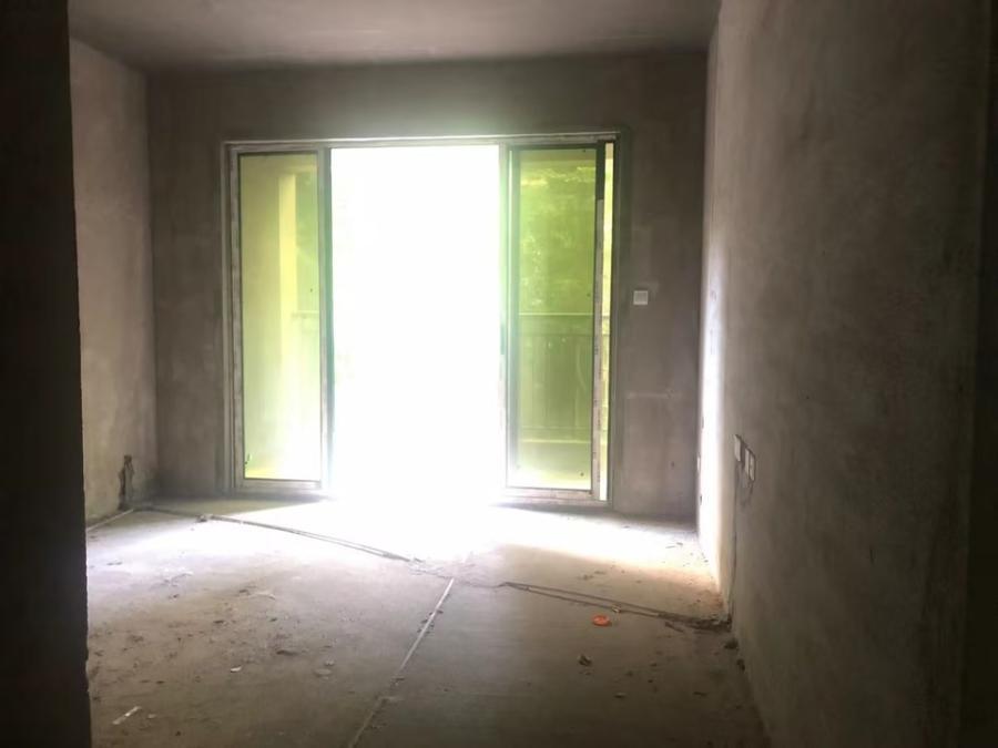 富基世紀(jì)公園法拍房三期46、47、48棟203室