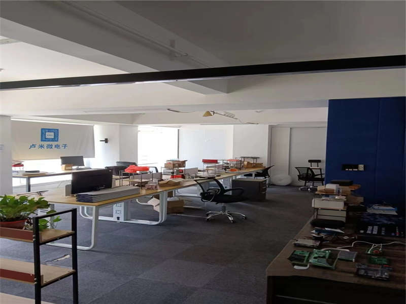 北辰鳳凰天階苑B1E1區(qū)法拍房1-10棟及地下車庫、連接平臺3040（雙學(xué)區(qū)）