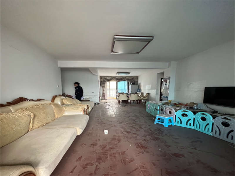 凱通國(guó)際城法拍房7、8、9棟2021號(hào)及室內(nèi)家具家電