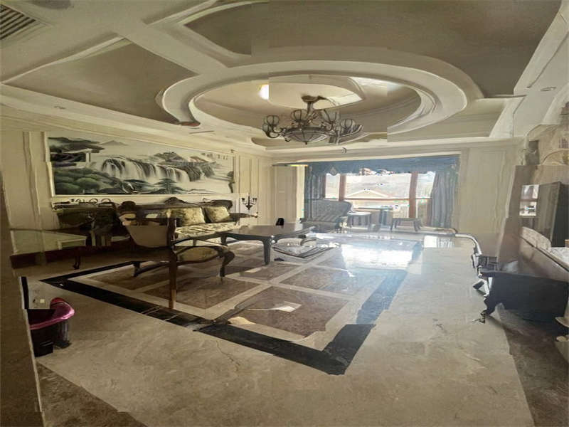 堤亞納灣（沙河城）法拍房9-61棟102、103（雙學(xué)區(qū)）（別墅）