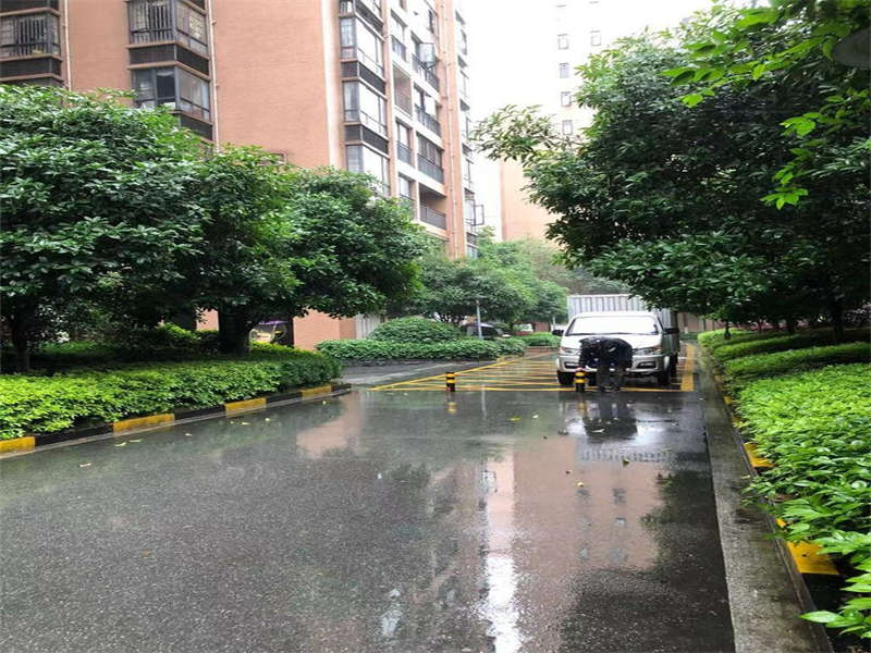 南庭城果（南庭商務中心）法拍房2棟2402室