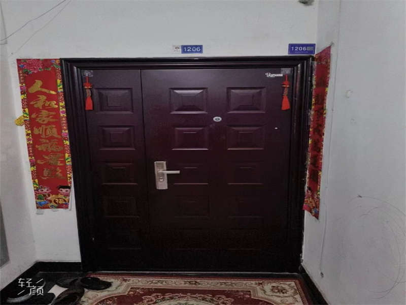 睿智園小區(qū)法拍房1、2棟1206