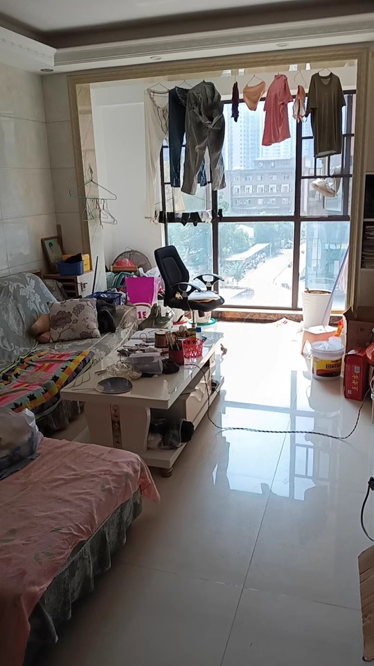 芙蓉萬國城MOMA（卓越匯富苑）法拍房2棟502號(hào)