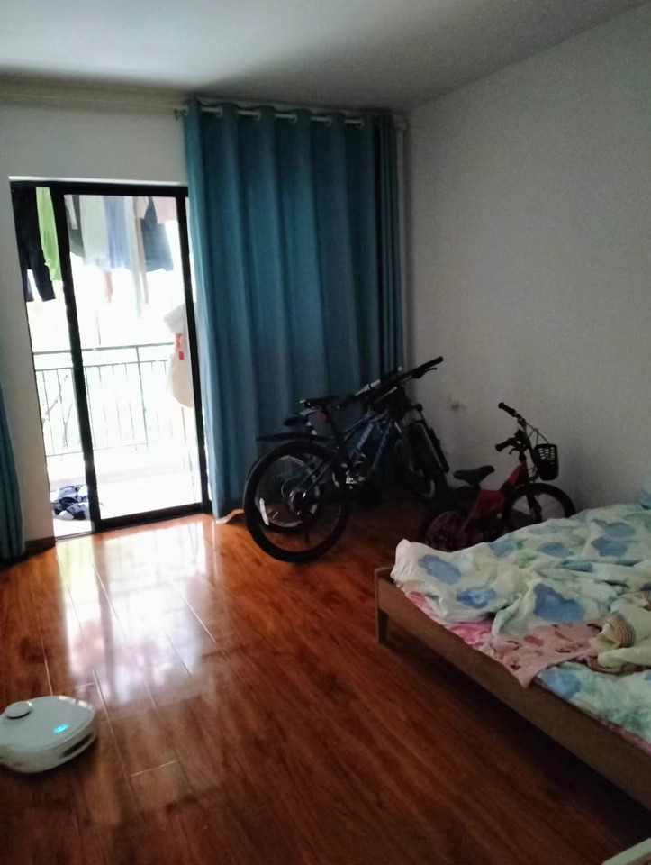 三一街區(qū)法拍房一期8、9棟407號