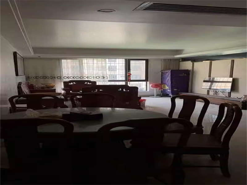 康斯丹郡（融程領(lǐng)秀佳園）法拍房4棟706號(hào)