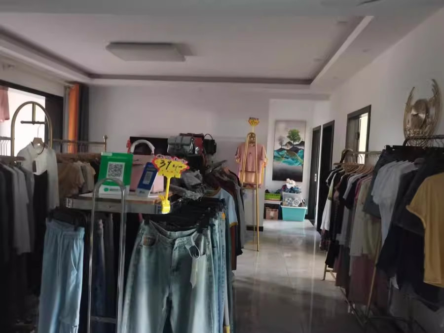 （頂級中學(xué)）江山帝景哈佛五期法拍房D3棟401房